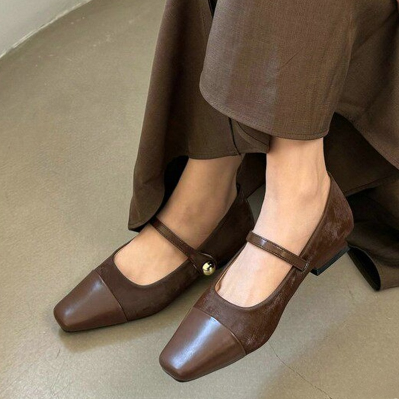 Sandals - รองเท้าแมรี่เจนสำหรับผู้หญิง รองเท้าส้นหนาแบบหรูหรา รองเท้าแตะแบบสวม ดีไซน์เนอร์ รองเท้าส้นเตี้ยแฟชั่น รองเท้าเดินสบายสำหรับผู้หญิง