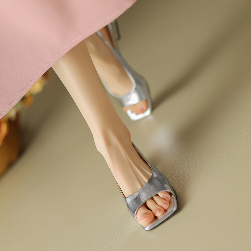 รองเท้าส้นเตี้ยแบบสวม ส้นเข็ม  - Sandals บทวิจารณ์และราคา