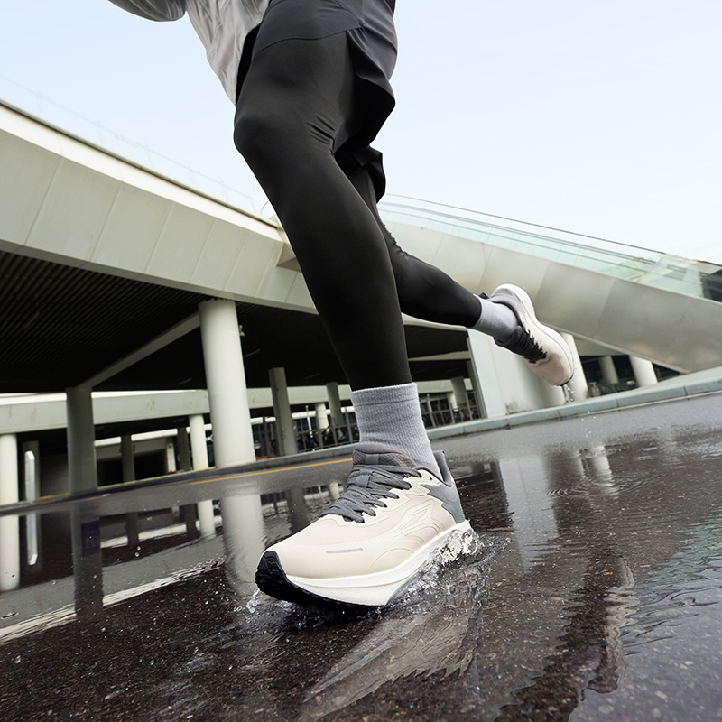 361 องศา Rainblock 8.0 รองเท้า - Waterproof Goretex Running Shoes บทวิจารณ์และราคา