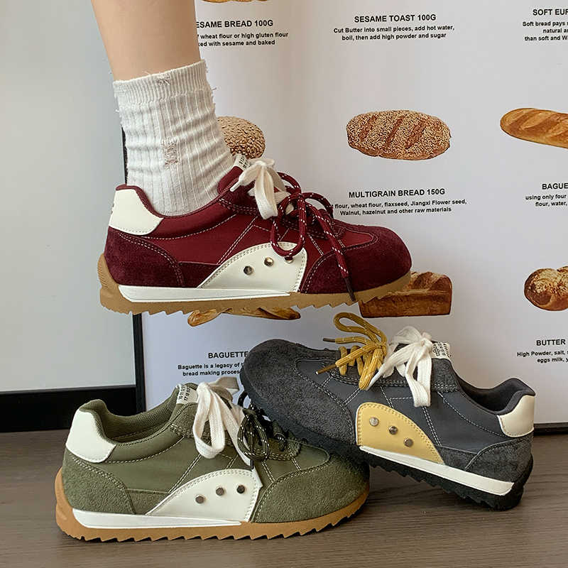 รองเท้าวิ่งผู้หญิง พื้นรองเท้า - Shock Absorbing Gym Trainers บทวิจารณ์และราคา