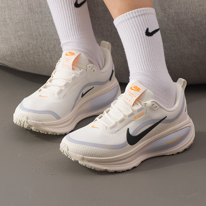 รองเท้าผู้หญิง Nike รุ่นออริจิ - Lightweight Road Running Shoes บทวิจารณ์และราคา
