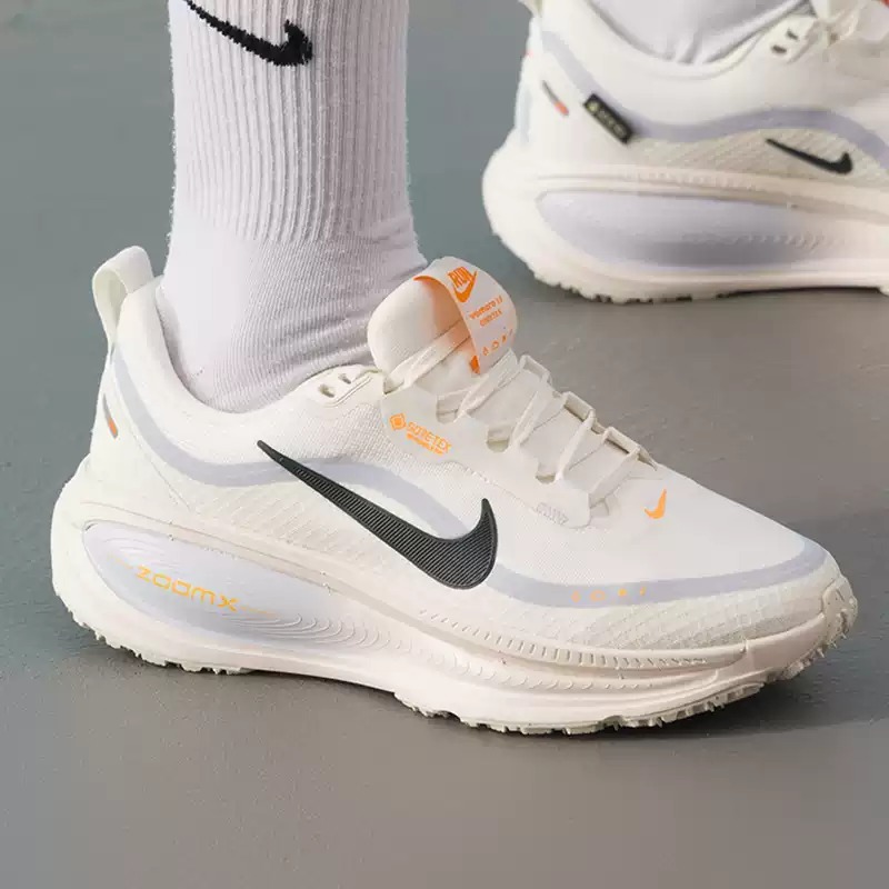 รองเท้าผู้หญิง Nike รุ่นออริจิ - Lightweight Road Running Shoes บทวิจารณ์และราคา