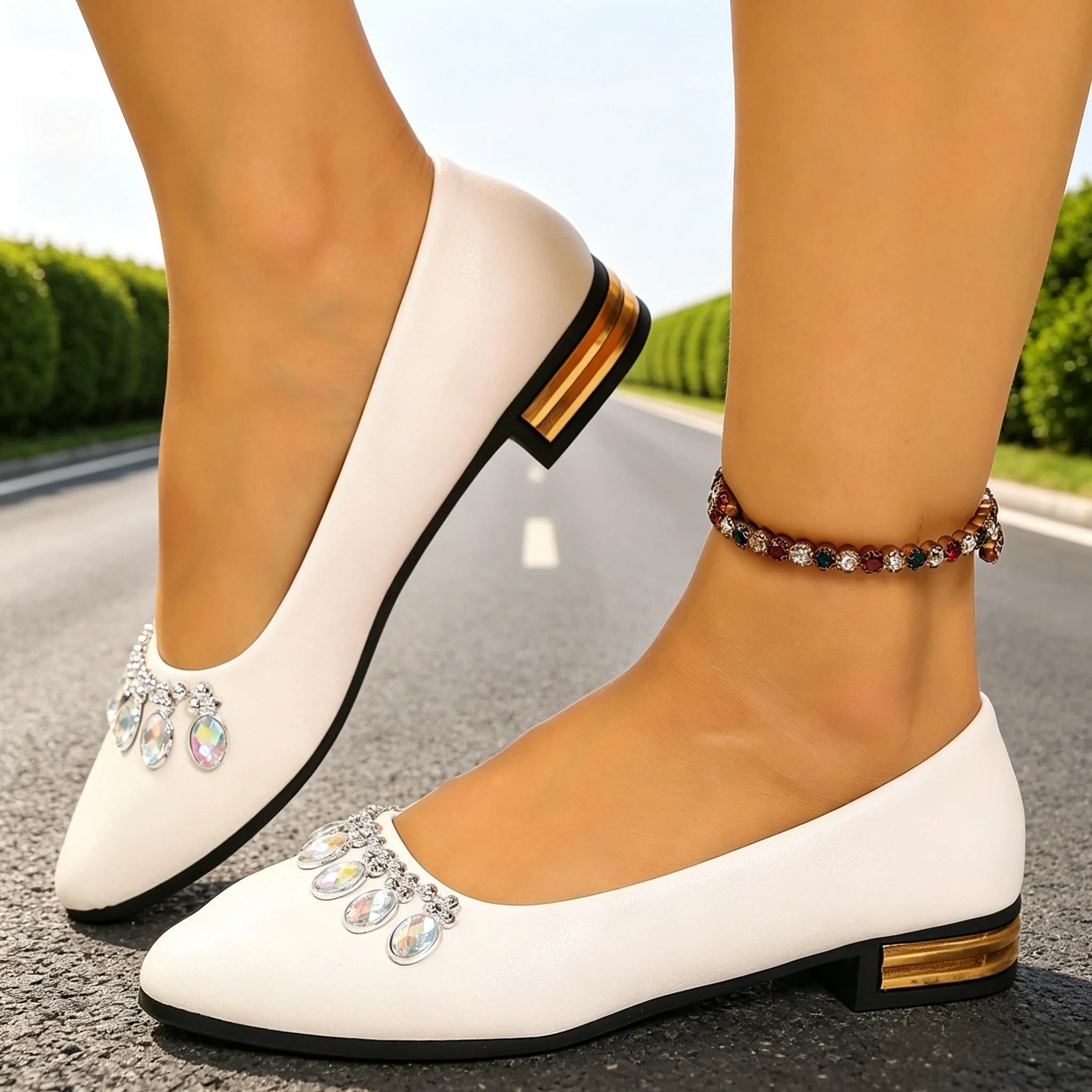 รองเท้าส้นแบนสำหรับผู้หญิง หัว - Heels บทวิจารณ์และราคา